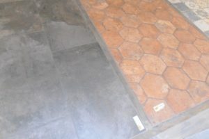 carrelage tomette pierre showroom-min